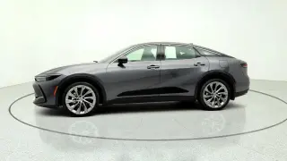 Toyota Crown 2024 AWD XLE 4dr Sedan