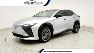 Lexus RZ 450e 2023 AWD Premium 4dr Crossover w/18 Inch Wheels