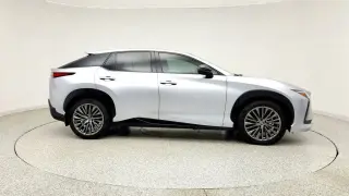 Lexus RZ 450e 2023 AWD Premium 4dr Crossover w/18 Inch Wheels