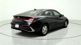 Hyundai ELANTRA 2025 SE 4dr Sedan