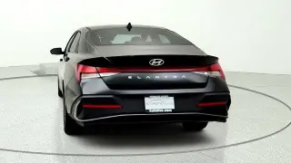 Hyundai ELANTRA 2025 SE 4dr Sedan