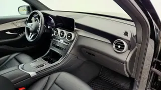 Mercedes-Benz GLC 2022 GLC 300 4dr SUV