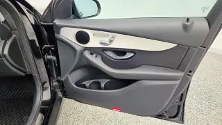Mercedes-Benz GLC 2022 GLC 300 4dr SUV