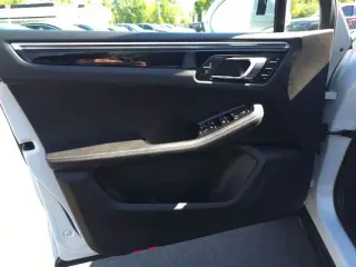 Porsche Macan 2023 AWD T 4dr SUV