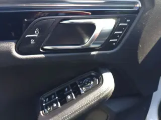 Porsche Macan 2023 AWD T 4dr SUV