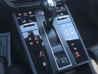 Porsche Macan 2023 AWD T 4dr SUV