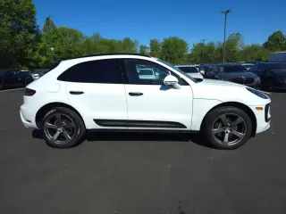 Porsche Macan 2023 AWD T 4dr SUV