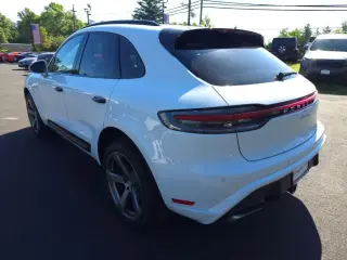 Porsche Macan 2023 AWD T 4dr SUV
