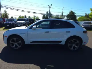 Porsche Macan 2023 AWD T 4dr SUV