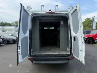 Mercedes-Benz Sprinter 2023 2500 3dr 144 in. WB Cargo Van (2.0L Diesel I4)