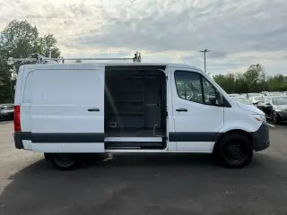 Mercedes-Benz Sprinter 2023 2500 3dr 144 in. WB Cargo Van (2.0L Diesel I4)