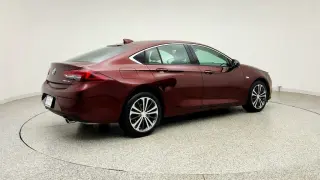 Buick Regal Sportback 2018 Essence 4dr Sportback