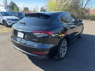 Maserati Levante 2022 AWD Modena 4dr SUV