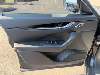 Maserati Levante 2022 AWD Modena 4dr SUV