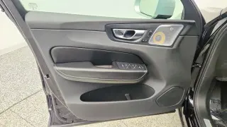 Volvo XC60 2018 AWD T6 R-Design 4dr SUV