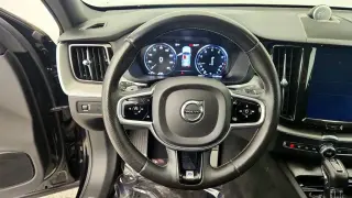 Volvo XC60 2018 AWD T6 R-Design 4dr SUV