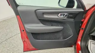 Volvo XC40 2019 AWD T5 Momentum 4dr SUV