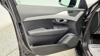 Volvo XC90 2024 AWD B5 Core Bright Theme 4dr SUV
