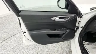 Alfa Romeo Giulia 2025 AWD 4dr Sedan