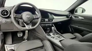 Alfa Romeo Giulia 2025 AWD 4dr Sedan