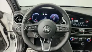 Alfa Romeo Giulia 2025 AWD 4dr Sedan