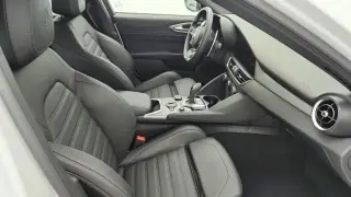 Alfa Romeo Giulia 2025 AWD 4dr Sedan