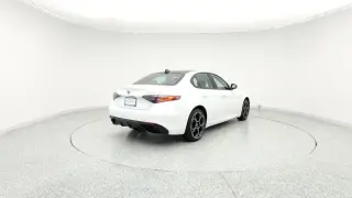 Alfa Romeo Giulia 2025 AWD 4dr Sedan