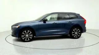 Volvo XC60 2025 AWD B5 Ultra Dark Theme 4dr SUV