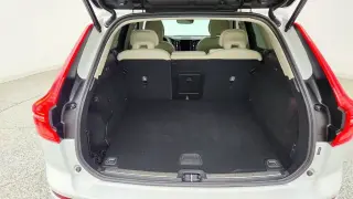 Volvo XC60 2023 AWD B6 Ultimate Bright Theme 4dr SUV