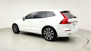 Volvo XC60 2023 AWD B6 Ultimate Bright Theme 4dr SUV