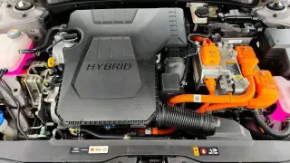 Hyundai ELANTRA Hybrid 2023 Limited 4dr Sedan