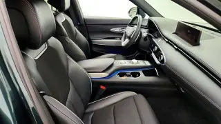 Genesis GV70 2023 AWD 2.5T Standard 4dr SUV