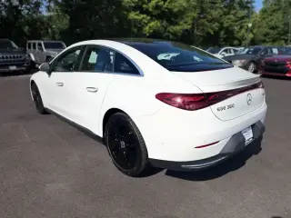 Mercedes-Benz EQE 2023 AWD EQE 350 4MATIC 4dr Sedan