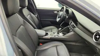 Alfa Romeo Giulia 2022 AWD Ti 4dr Sedan