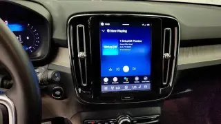 Volvo XC40 2025 AWD B5 Core Bright Theme 4dr SUV