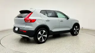 Volvo XC40 2025 AWD B5 Core Bright Theme 4dr SUV