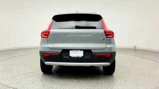 Volvo XC40 2025 AWD B5 Core Bright Theme 4dr SUV