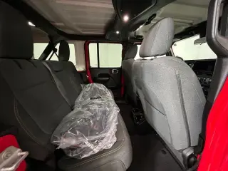 Jeep Wrangler 2024 4x4 Sport 4dr SUV