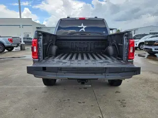 Ford F-150 2023 4x2 XL 4dr SuperCrew 5.5 ft. SB