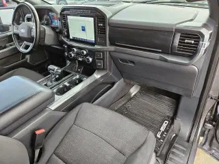 Ford F-150 2023 4x2 XL 4dr SuperCrew 5.5 ft. SB