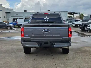 Ford F-150 2023 4x2 XL 4dr SuperCrew 5.5 ft. SB
