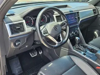 Volkswagen Atlas Cross Sport 2021 V6 SE R-Line 4dr SUV w/Technology