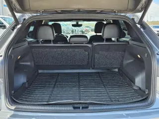 Volkswagen Atlas Cross Sport 2021 V6 SE R-Line 4dr SUV w/Technology