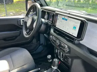 Jeep Wrangler 2025 4x4 Sport 2dr SUV