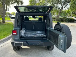Jeep Wrangler 2025 4x4 Sport 2dr SUV