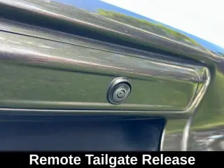 Ram 1500 2021 4x2 Laramie 4dr Crew Cab 5.6 ft. SB Pickup