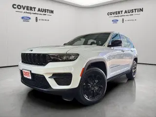 Jeep Grand Cherokee 2024 4x2 Laredo A 4dr SUV
