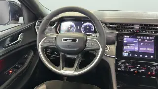 Jeep Grand Cherokee 2024 4x2 Laredo A 4dr SUV
