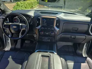 Chevrolet Silverado 1500 2019 4x4 High Country 4dr Crew Cab 5.8 ft. SB