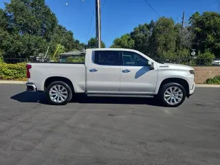 Chevrolet Silverado 1500 2019 4x4 High Country 4dr Crew Cab 5.8 ft. SB